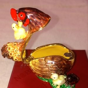 Hen Family Trinket Box
